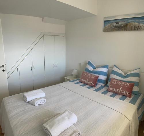 Postel nebo postele na pokoji v ubytování Apartmani Pag Luxury 4U