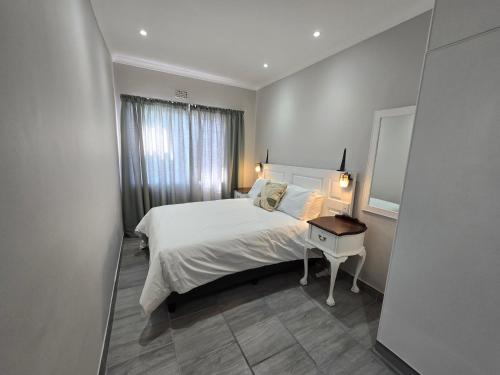 에 위치한 No8@Mosselbay - Central Mosselbay 1 Bedroom Apartment에서 갤러리에 업로드한 사진