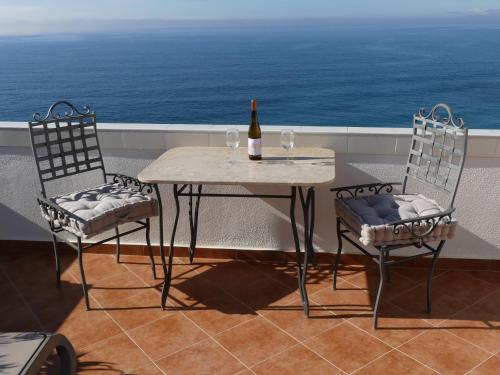 Ocean View Terrace, The Best Sea View, in front of Carvoeiro beach