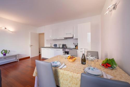 Sunlight - 150m from the lake - Happy Rentals