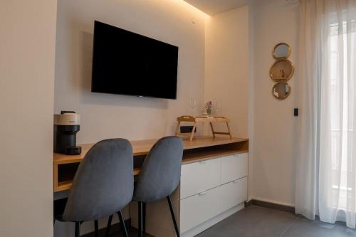 Thessalonian Suite I - 2 Steps from White Tower
