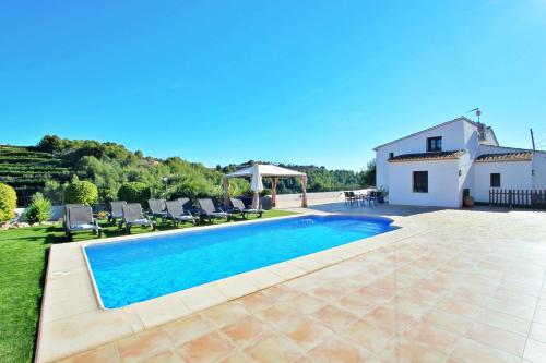Bazén v ubytování Finca La Verema - holiday home with private swimming pool in Benissa nebo v jeho okolí