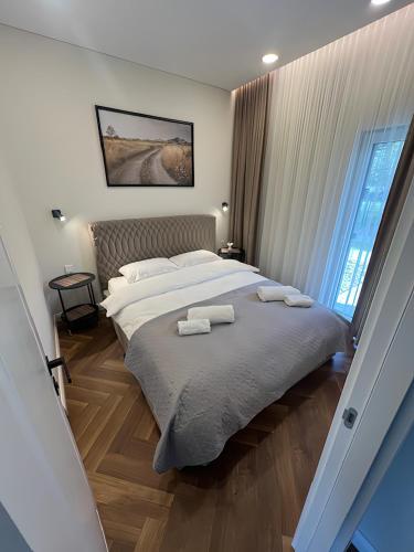 Ένα ή περισσότερα κρεβάτια σε δωμάτιο στο Bajor Lodge - Zvaigdziu Aleja - Kunigiskiai - Self check-in
