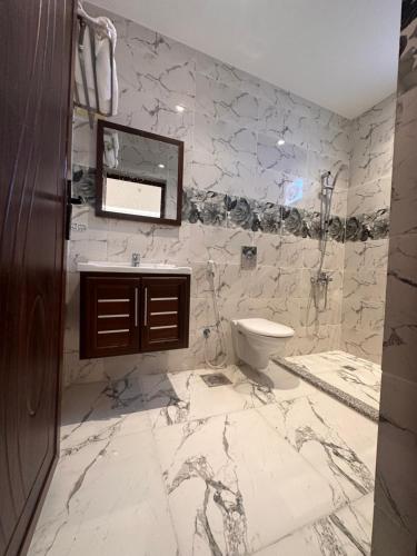Ένα μπάνιο στο Petra view apartment