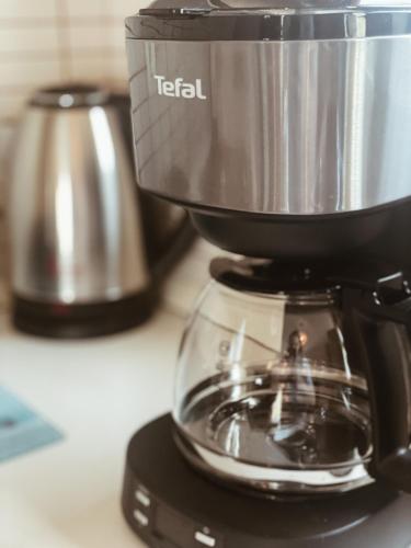 Kemudahan buat kopi dan teh di Almyrida Paradise Apartments