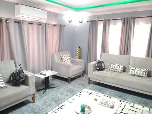 Χώρος καθιστικού στο ALIJAY APARTMENTS