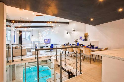 Deauville Luxury Blue Loft - sauna and inside pool