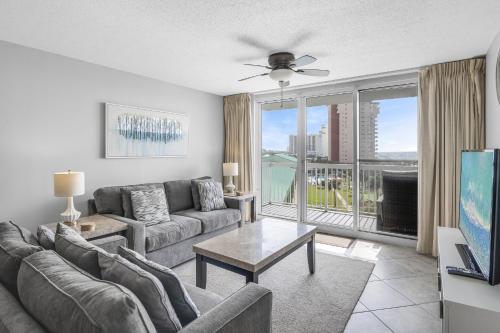 Pelican Beach Resort by Colasan photo 105