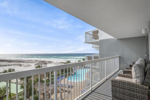 Pelican Beach Resort by Colasan photo 60