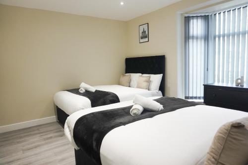 4 Bedroom, Sleeps 8, Free Parking, 5 mins from LFC, 15 Mins City Centre photo 27