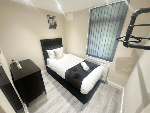 4 Bedroom, Sleeps 8, Free Parking, 5 mins from LFC, 15 Mins City Centre photo 37