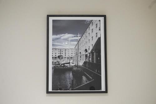 4 Bedroom, Sleeps 8, Free Parking, 5 mins from LFC, 15 Mins City Centre photo 44