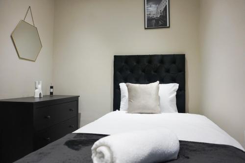 4 Bedroom, Sleeps 8, Free Parking, 5 mins from LFC, 15 Mins City Centre photo 48