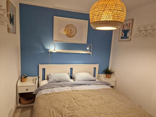 Artistic Apartment in Center