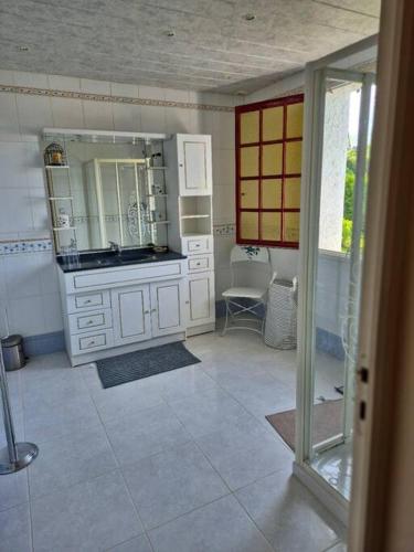 Photo de la galerie de l'établissement L'Asylum, à La Rivière-Saint-Sauveur