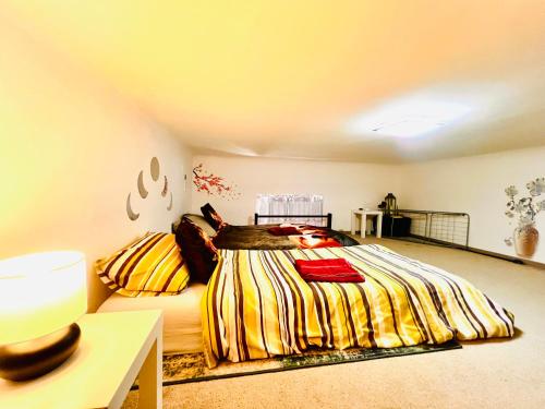 Chloé Apartmentにあるベッド