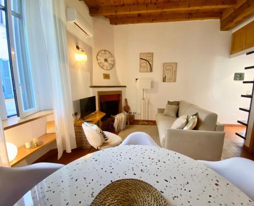 Urban House - Charming Home Navigli Milan Center