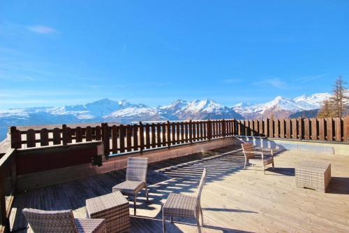 Photo de la galerie de l'établissement Résidence Roc Belleface C - Agréable et spacieux quatre pièces équipé pour 10 personnes avec vue panoramique dans une résidence avec piscine et sauna MAE-1655, à Arc 1600