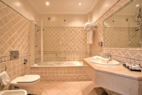 Ένα μπάνιο στο Quinta Jacintina - My Secret Garden Hotel