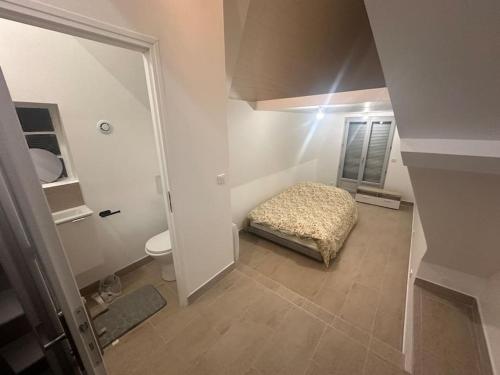 Studio dans une maison 2/3