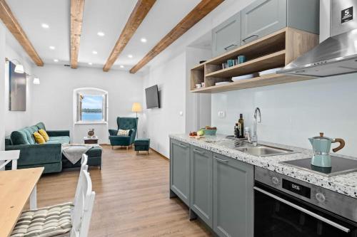 Old Tower Center Apartment