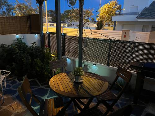 Μπαλκόνι ή βεράντα στο PLAYA ALMARDA,PISCINA,2 TERRAZAS,WIFI,PARKING,BBQ,TRANQUILo