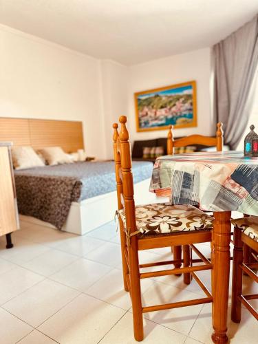 Studio Apartment Santana Habaneras - 05 at Beach with Garage, Pool and Lift