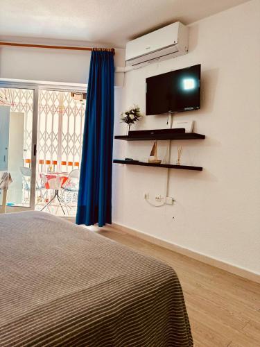 Studio Apartment Santana Habaneras - 18 at Beach with Garage, Pool and Lift