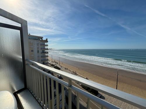 Appartement 3 pièces face plage avec terrasse et garage - Les Sables d'Olonne - FR-1-197-388