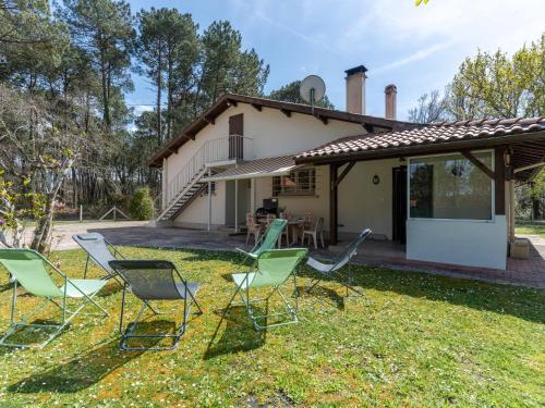 Maison landaise rénovée, 6 pers: proche lac, plage, surf, jardin, terrasse, vélos et ménage inclus - FR-1-319-545
