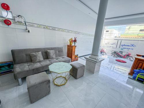 Χώρος καθιστικού στο HOMESTAY PHÚC LŨY