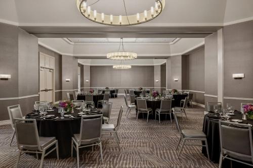 Posezení v ubytování Sheraton Suites Galleria Atlanta