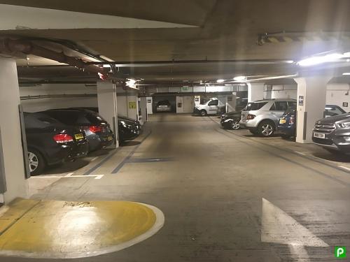 Image showcasing Luxurious 2-Bedroom Penthouse In Marble Arch -65GC, London (updated ...