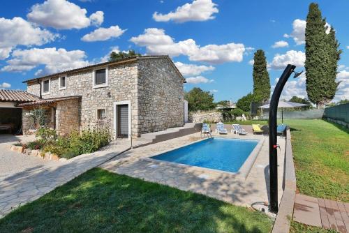 Ferienhaus mit Privatpool für 8 Personen ca 130 qm in Galižana, Istrien Istrische Riviera