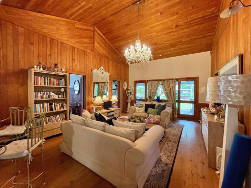 Gallery image of Celestial Dew 4br House in the Heart of Tyalgum in Tyalgum