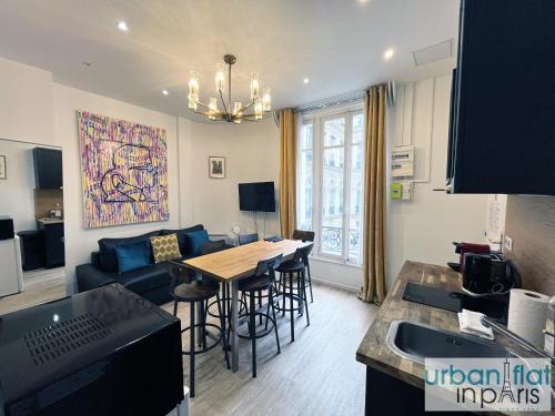 90 - Karl Lagerfeld Lafayette