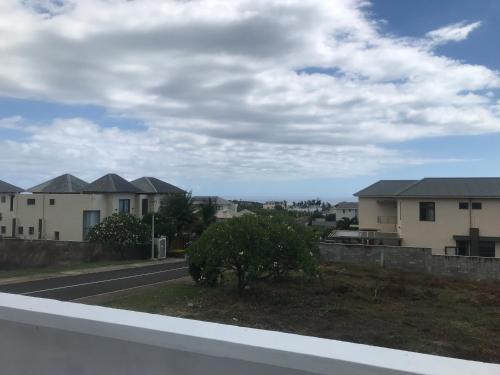 Gallery image of AlexJ Residence in Flic-en-Flac