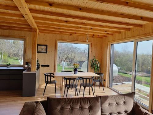 Гостиная зона в Modern family house by the lake in Zarasai