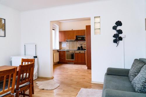 Una cocina o cocineta en J&M Apartments - Family&Friends