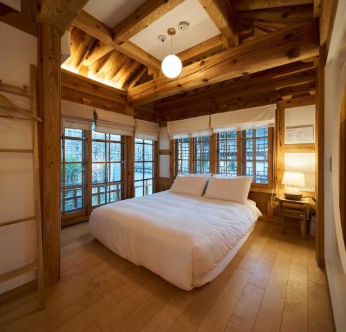 Luxury hanok with private bathtub - SN01_2