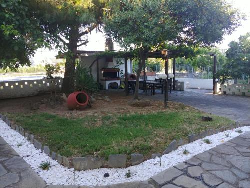 Un jardín fuera de Porto Vistonis