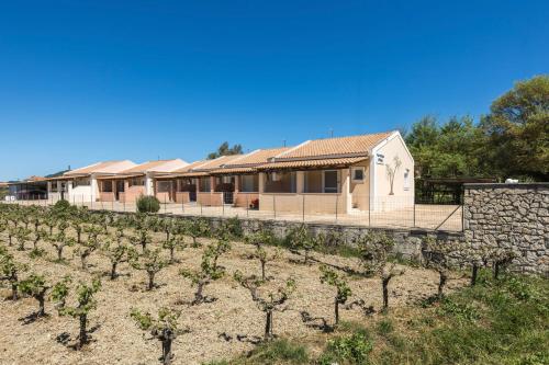Foto dalla galleria di Varvarigos Village a Città di Zante
