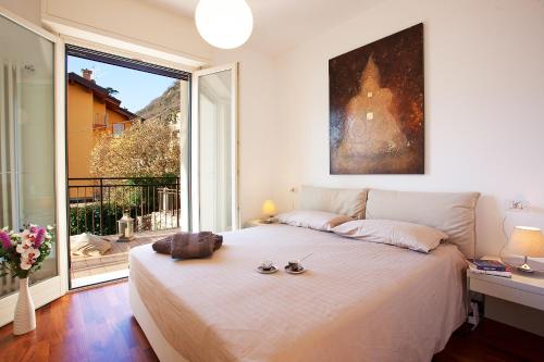5 Luxury Laglio Apartments-By Italian Apartments Stylish, Executive, Contemporary, Ribolla Azzuro, Penthouse photo 2