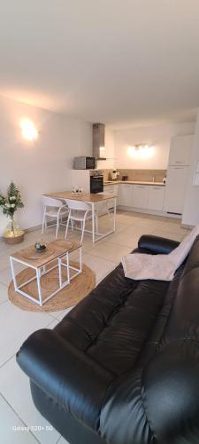 Appartement T2 centre ville Île Rousse