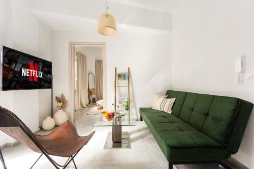 New suite near the metro for budget price!