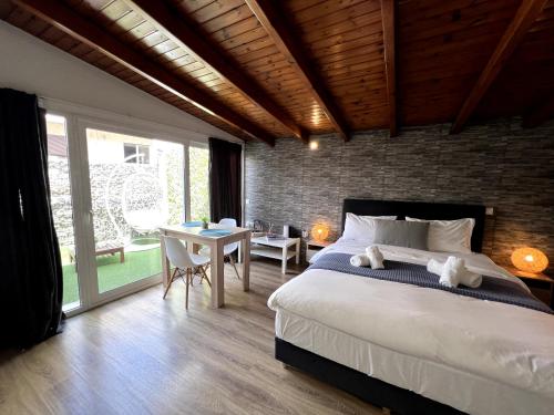 Allure Athens Urban Suites