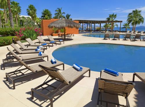 בריכת השחייה שנמצאת ב-Loreto Bay Golf Resort & Spa at Baja או באזור