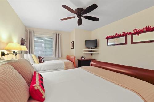 Katil atau katil-katil dalam bilik di Charming 2BR Condo in the Heart of Breckenridge