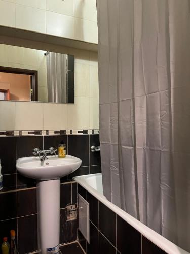 Koupelna v ubytování ArArAt-KLOVSKAYA HOSTEL-APARTMENTS KIEV