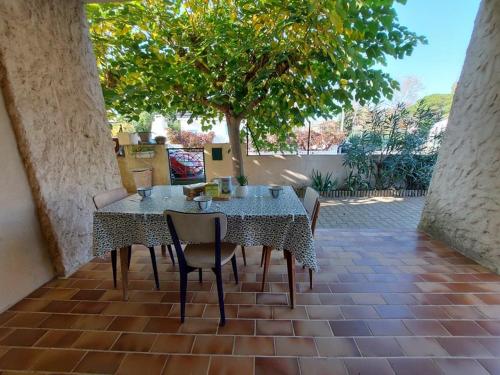 Appartement Confortable 4 pers, Terrasse, 500m Plage, Sans TV, Cuisine Équipée - FR-1-326-733